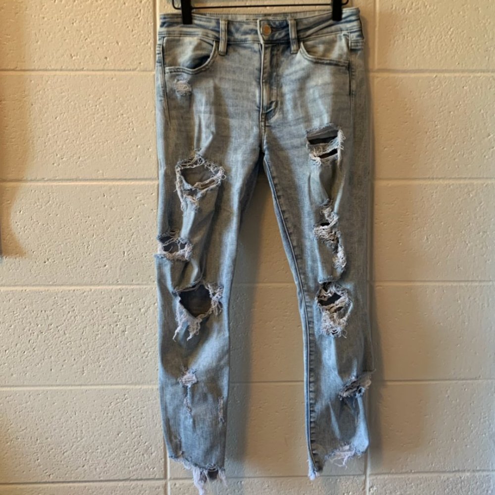 Distressed Skinny Jeans